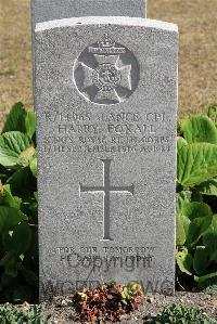 St. Sever Cemetery Rouen - Foxall, Harry