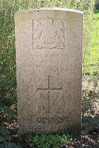 St. Sever Cemetery Rouen - Holt, Arthur Edward