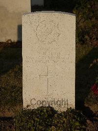 Belgrade War Cemetery - Cross, William Harry