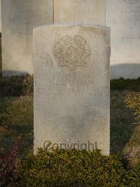 Belgrade War Cemetery - Davidson, Kenneth James