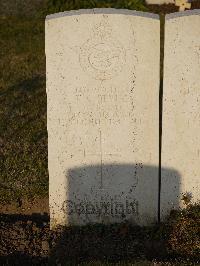 Belgrade War Cemetery - Devine, Ronald George