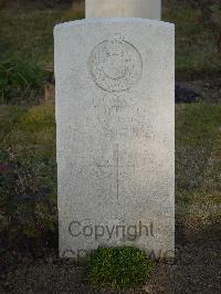 Belgrade War Cemetery - Dutton, Charles Llewellyn