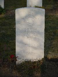 Belgrade War Cemetery - Ellis, John Charles