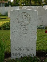 Belgrade War Cemetery - Hart, T E