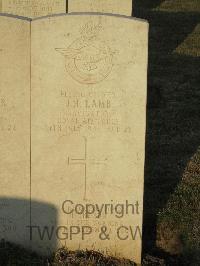 Belgrade War Cemetery - Lamb, John Henry