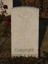 Belgrade War Cemetery - McGugan, Ian