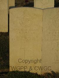 Belgrade War Cemetery - Milsom, John Henry George