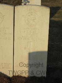 Belgrade War Cemetery - Reid, James Robert Fraser