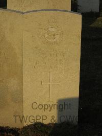 Belgrade War Cemetery - Reilly, Robert Alfred