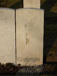 Belgrade War Cemetery - Russell, Sydney Douglas