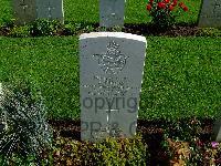 Belgrade War Cemetery - Thomas, Owen