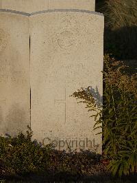 Belgrade War Cemetery - Walker, Thomas Charles