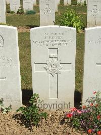 Blighty Valley Cemetery - Beese, J