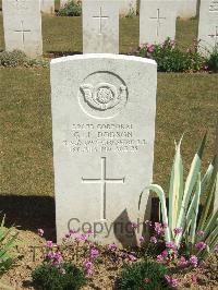 Blighty Valley Cemetery - Dobson, George Jones