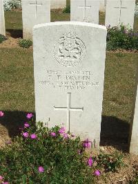 Blighty Valley Cemetery - Dryden, G E