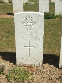 Blighty Valley Cemetery - Hadwin, H