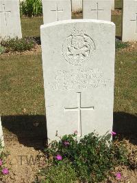 Blighty Valley Cemetery - Hastings, G C