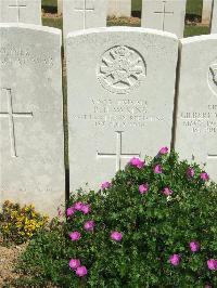 Blighty Valley Cemetery - Hawkins, B