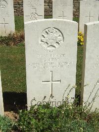 Blighty Valley Cemetery - Heap, George