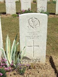 Blighty Valley Cemetery - Lees, S