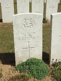 Blighty Valley Cemetery - Lee, Willis