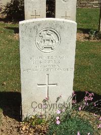 Blighty Valley Cemetery - Mills, H F