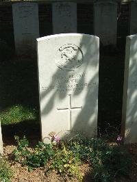 Blighty Valley Cemetery - Moore, C