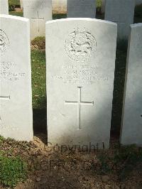 Blighty Valley Cemetery - Morton, S