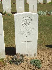 Blighty Valley Cemetery - Owens, F A