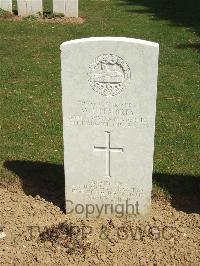 Blighty Valley Cemetery - Pembrey, William Irving