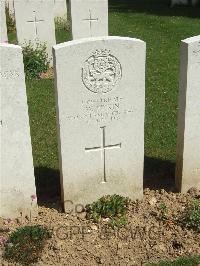 Blighty Valley Cemetery - Pipkin, W