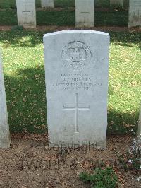 Blighty Valley Cemetery - Roberts, A