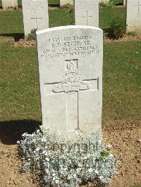 Blighty Valley Cemetery - Secular, Edward Benjamine