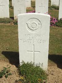 Blighty Valley Cemetery - Taft, Harold