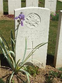 Blighty Valley Cemetery - Tomlinson, C V