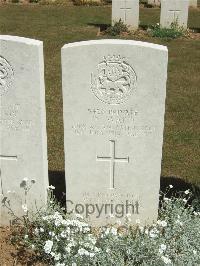 Blighty Valley Cemetery - Ward, D