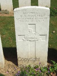 Blighty Valley Cemetery - Woolner, B S