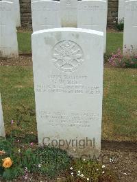 Connaught Cemetery - Bell, Geo. W.