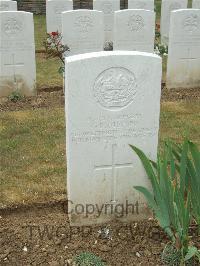 Connaught Cemetery - Bishop, G F