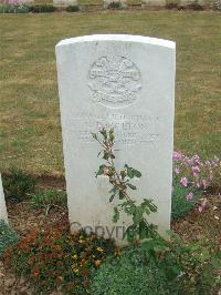 Connaught Cemetery - Bolton, G B