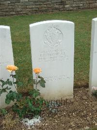 Connaught Cemetery - Bothwell, R