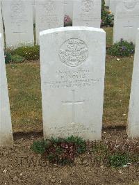 Connaught Cemetery - Boyes, F