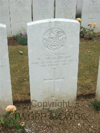 Connaught Cemetery - Broadbent, W