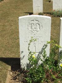 Connaught Cemetery - Cox, C