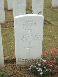 Connaught Cemetery - Davidson, J