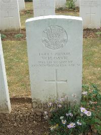 Connaught Cemetery - Davie, William Henry