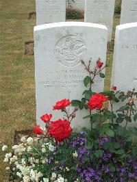 Connaught Cemetery - Dunn, J