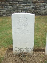 Connaught Cemetery - Elliott, T