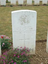 Connaught Cemetery - Holland, W B