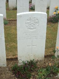 Connaught Cemetery - Mason, Ernest